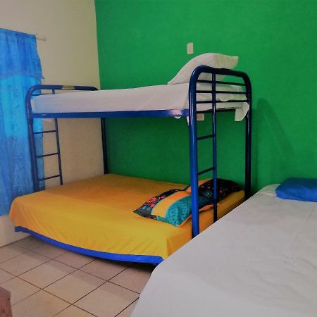 לאון Hostal Leyendas מראה חיצוני תמונה