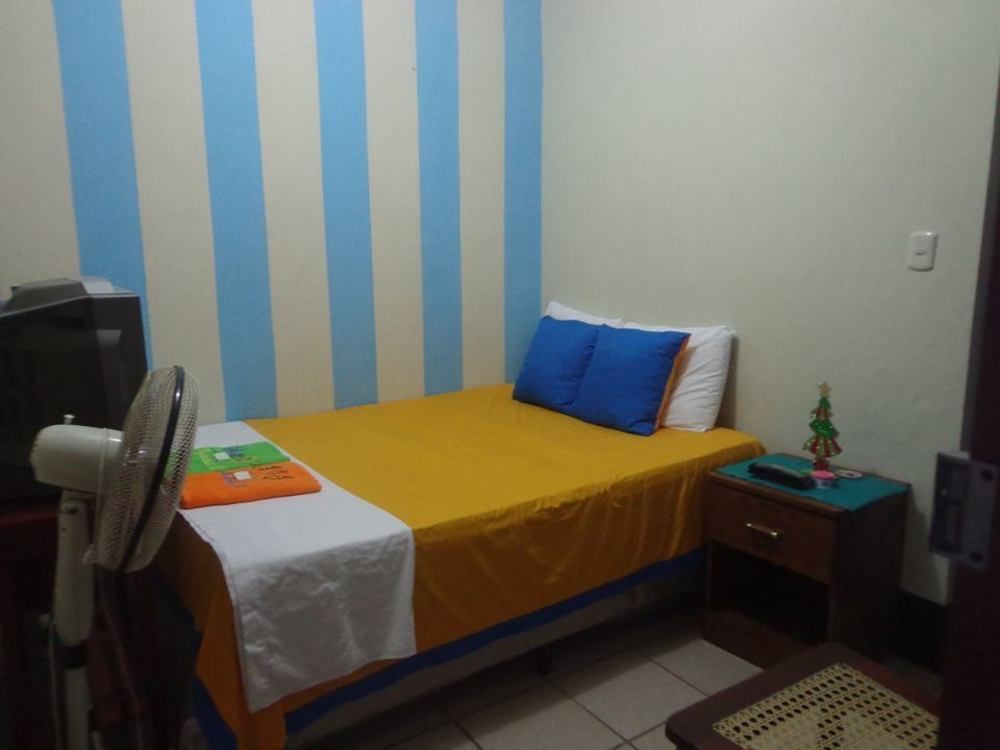 לאון Hostal Leyendas מראה חיצוני תמונה